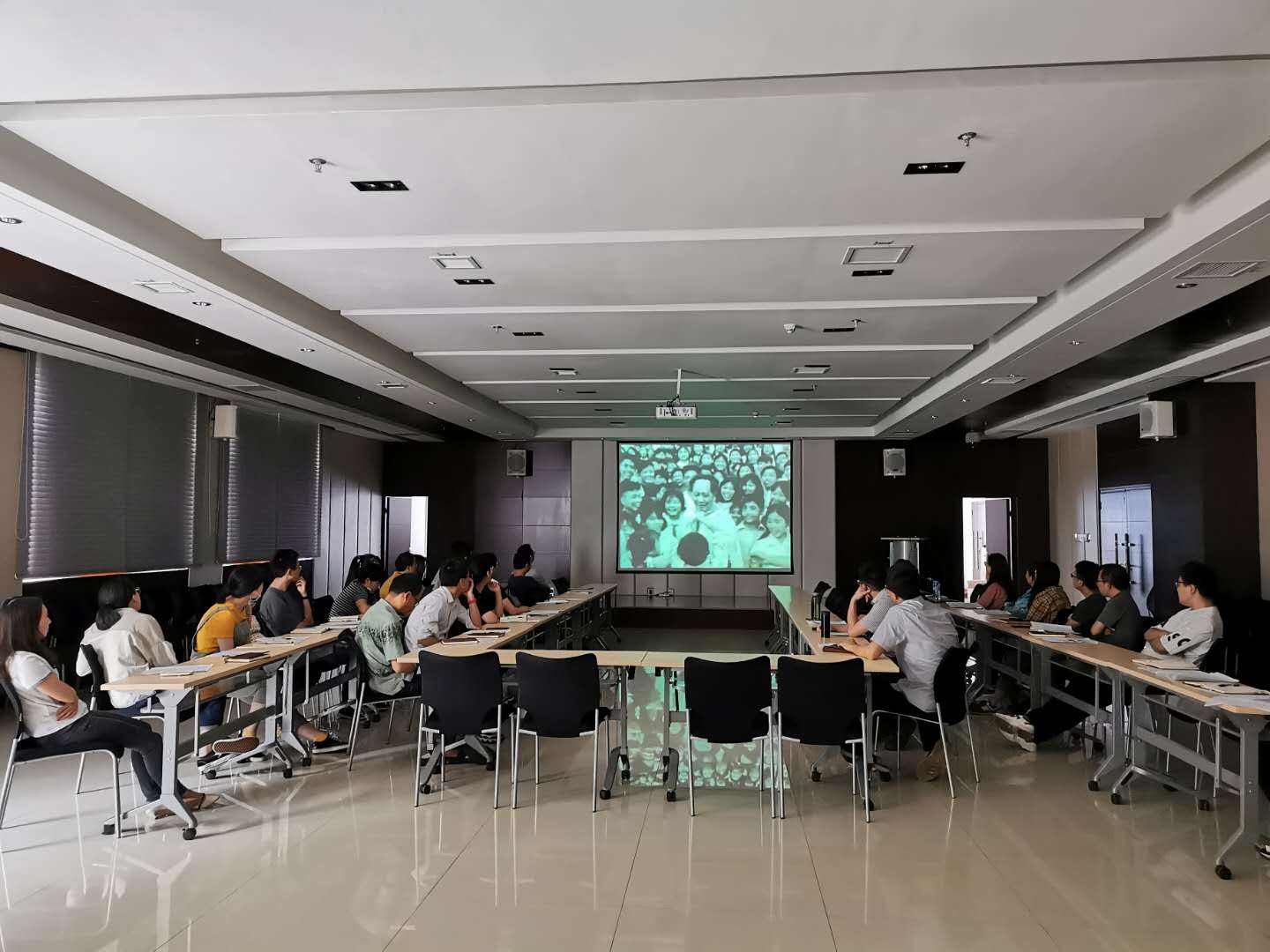 电子游戏app下载安装